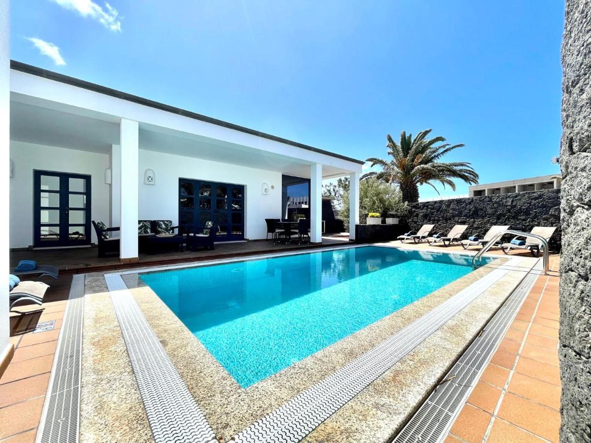 Villas Mamma Mia Pool Heat Private & Jacuzzi بلايا بلانكا المظهر الخارجي الصورة