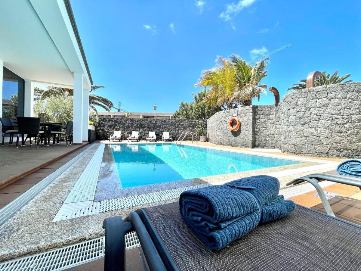 Villas Mamma Mia Pool Heat Private & Jacuzzi بلايا بلانكا المظهر الخارجي الصورة