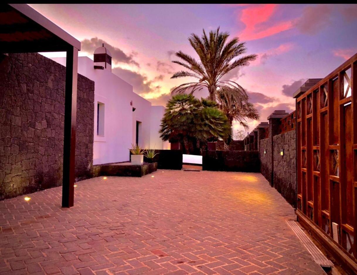 Villas Mamma Mia Pool Heat Private & Jacuzzi بلايا بلانكا المظهر الخارجي الصورة