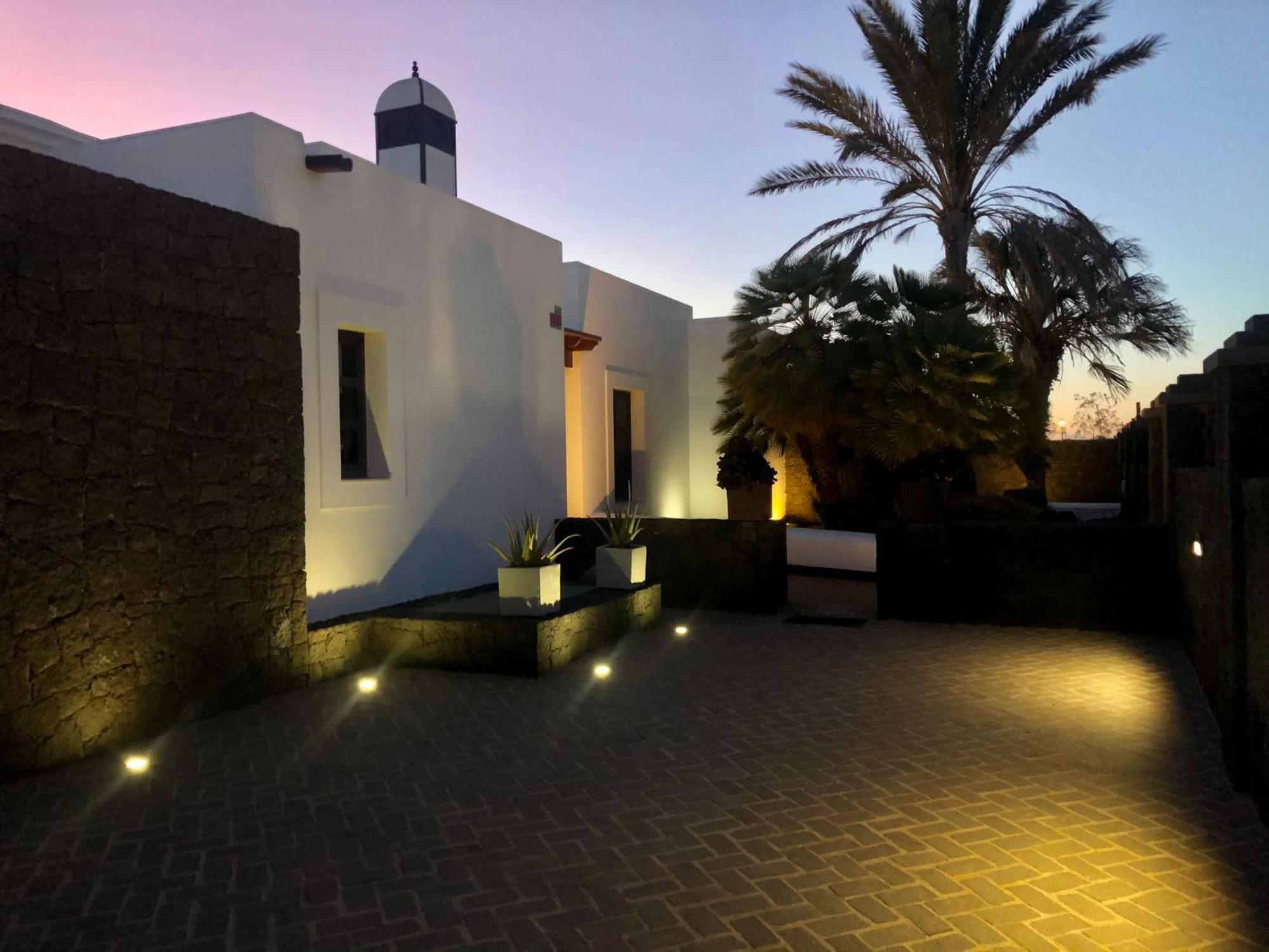 Villas Mamma Mia Pool Heat Private & Jacuzzi بلايا بلانكا المظهر الخارجي الصورة