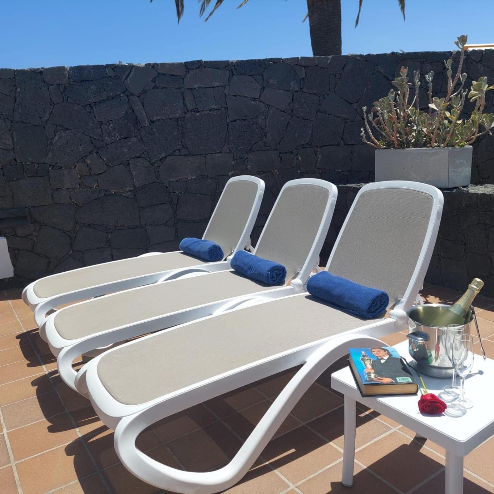 Villas Mamma Mia Pool Heat Private & Jacuzzi بلايا بلانكا المظهر الخارجي الصورة