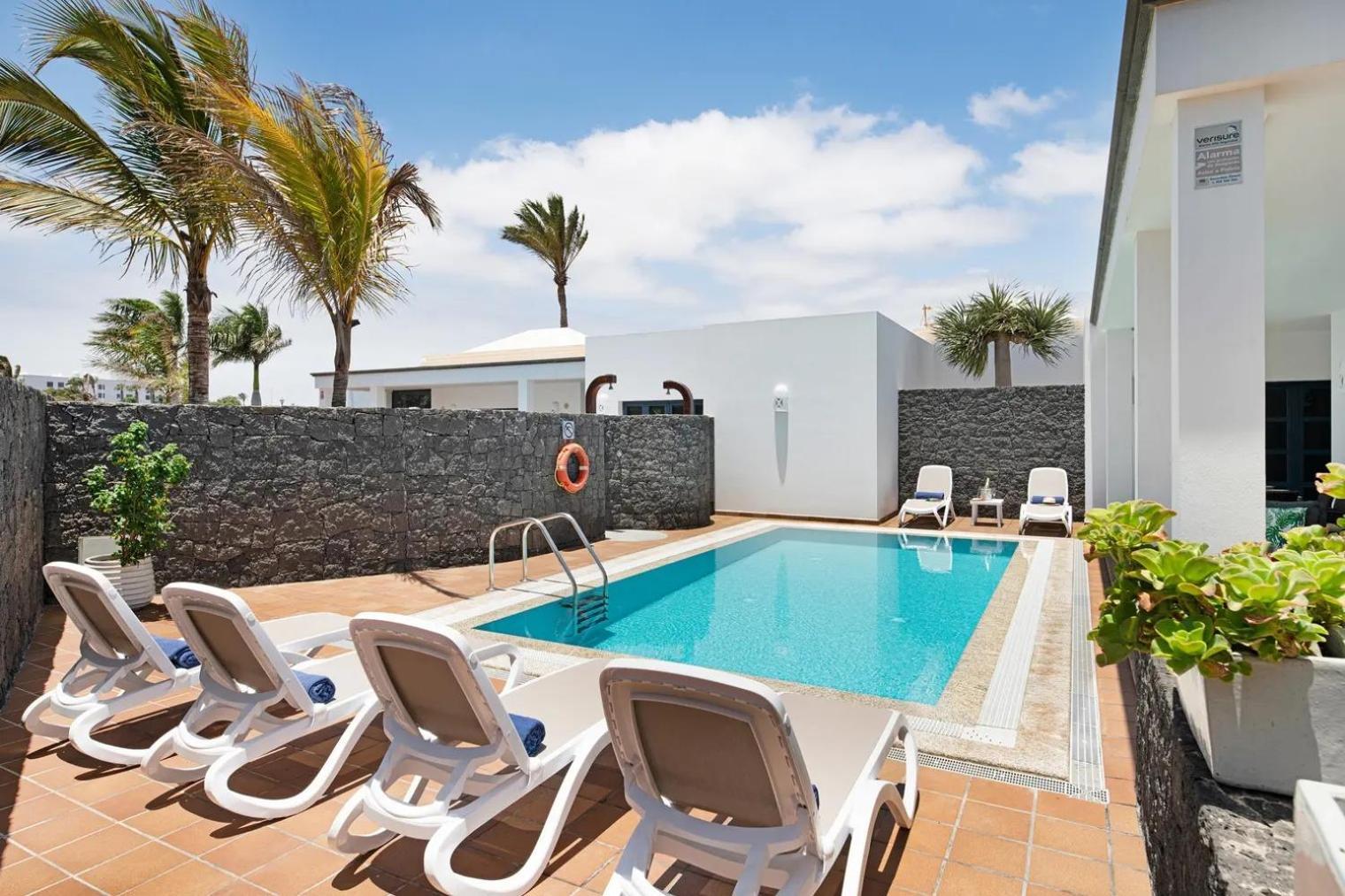Villas Mamma Mia Pool Heat Private & Jacuzzi بلايا بلانكا المظهر الخارجي الصورة